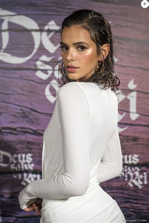 Bruna Marquezine 